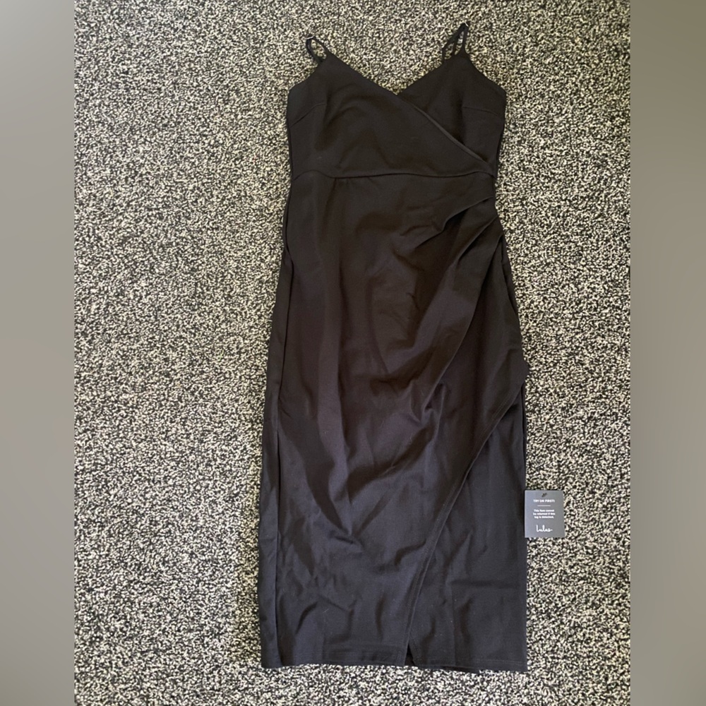 Lulu's Classic Black Dress